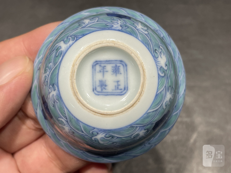 清雍正 斗彩福山寿海杯一对 - 图9